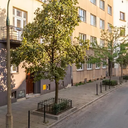 Old Town Cream By Bookinghost * 크라쿠프